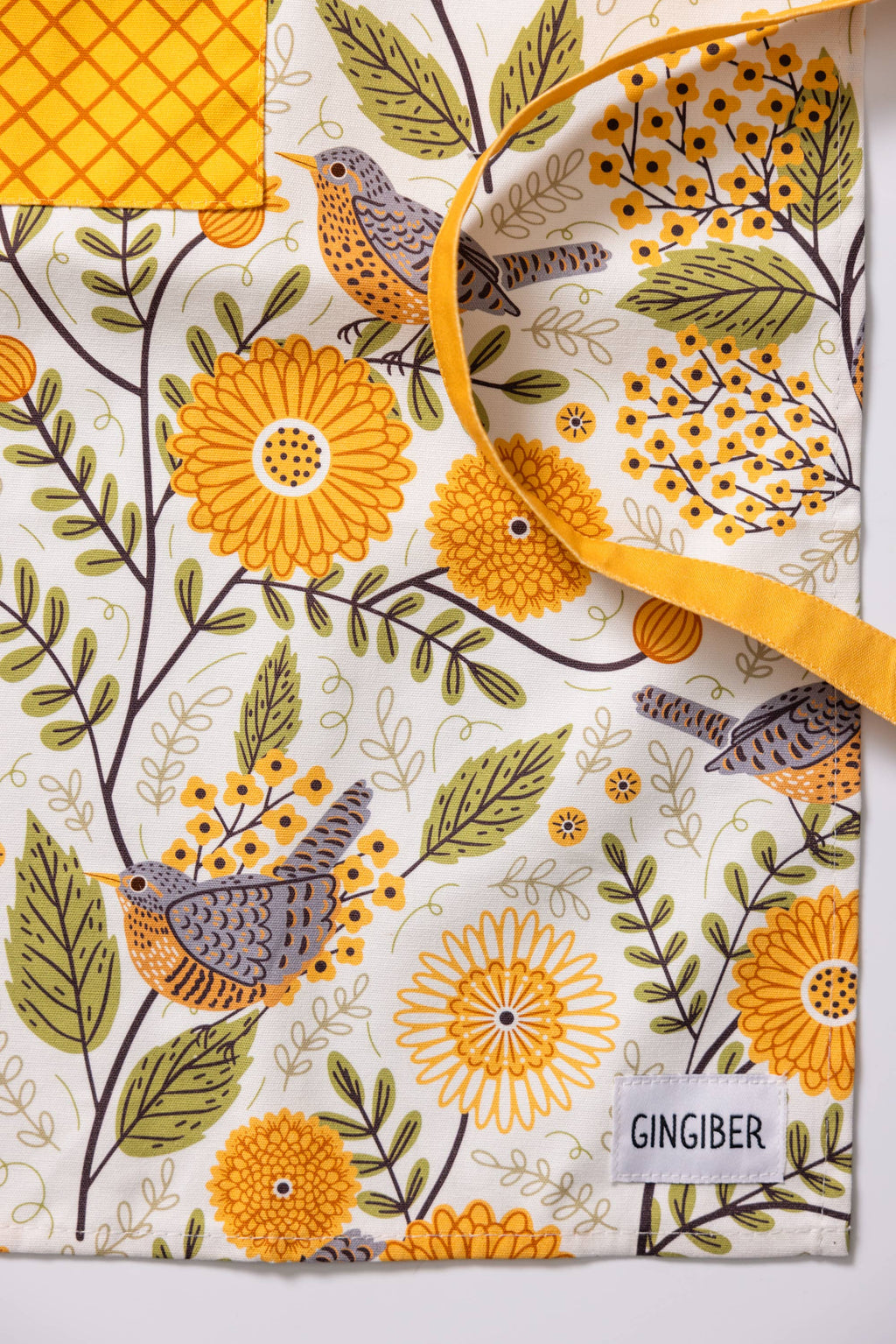 Mums & Robins Apron- Floral Kitchen Linens