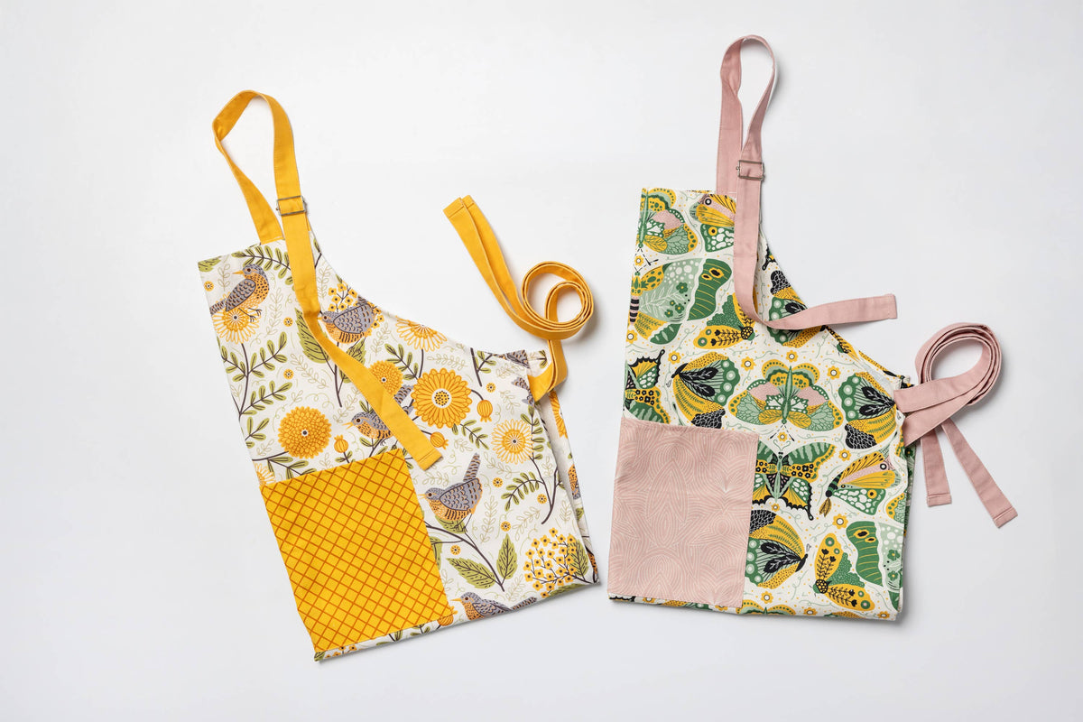 Mums & Robins Apron- Floral Kitchen Linens