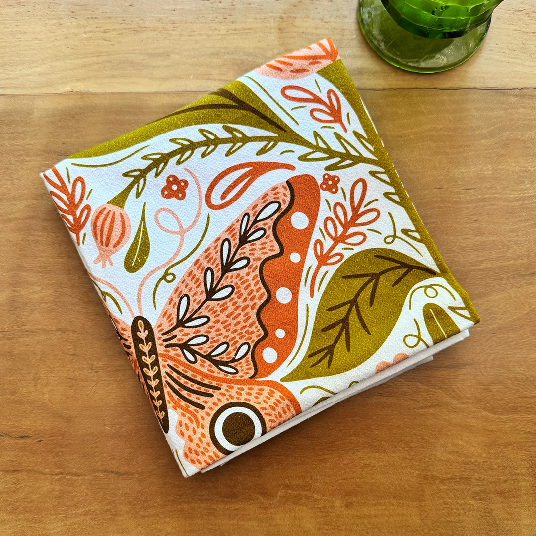 Vintage Butterfly Tea Towel – Nature-Inspired Accent