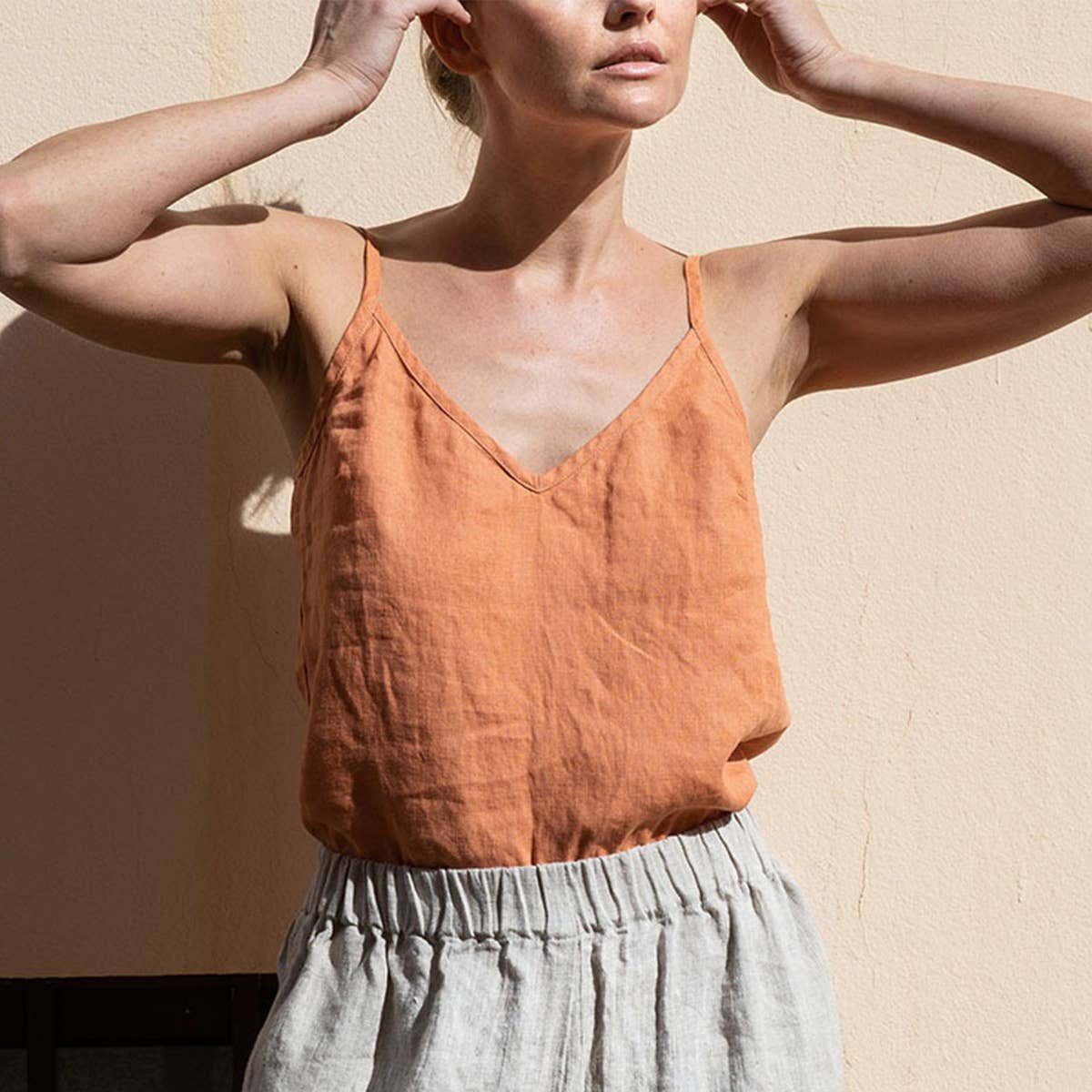 COTTON AND LINEN V-NECK